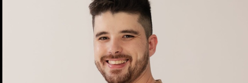 Eu conheço o Caio Avelino